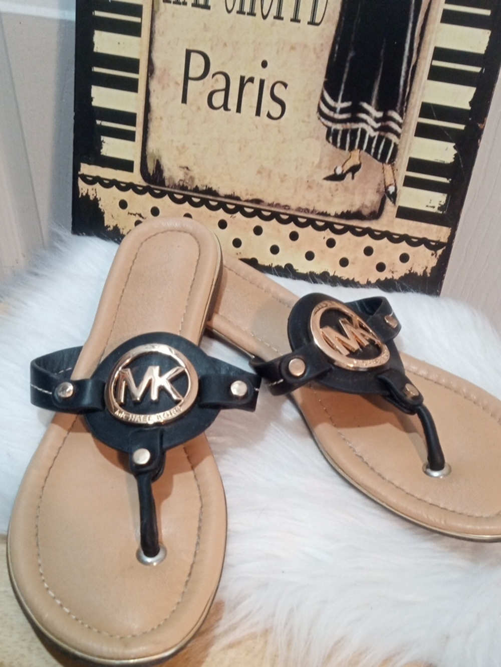 MICHAEL KORS THONG SANDALS